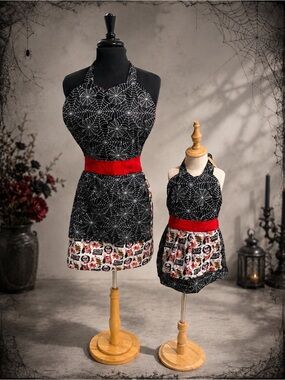 Saw movie themed apron duo